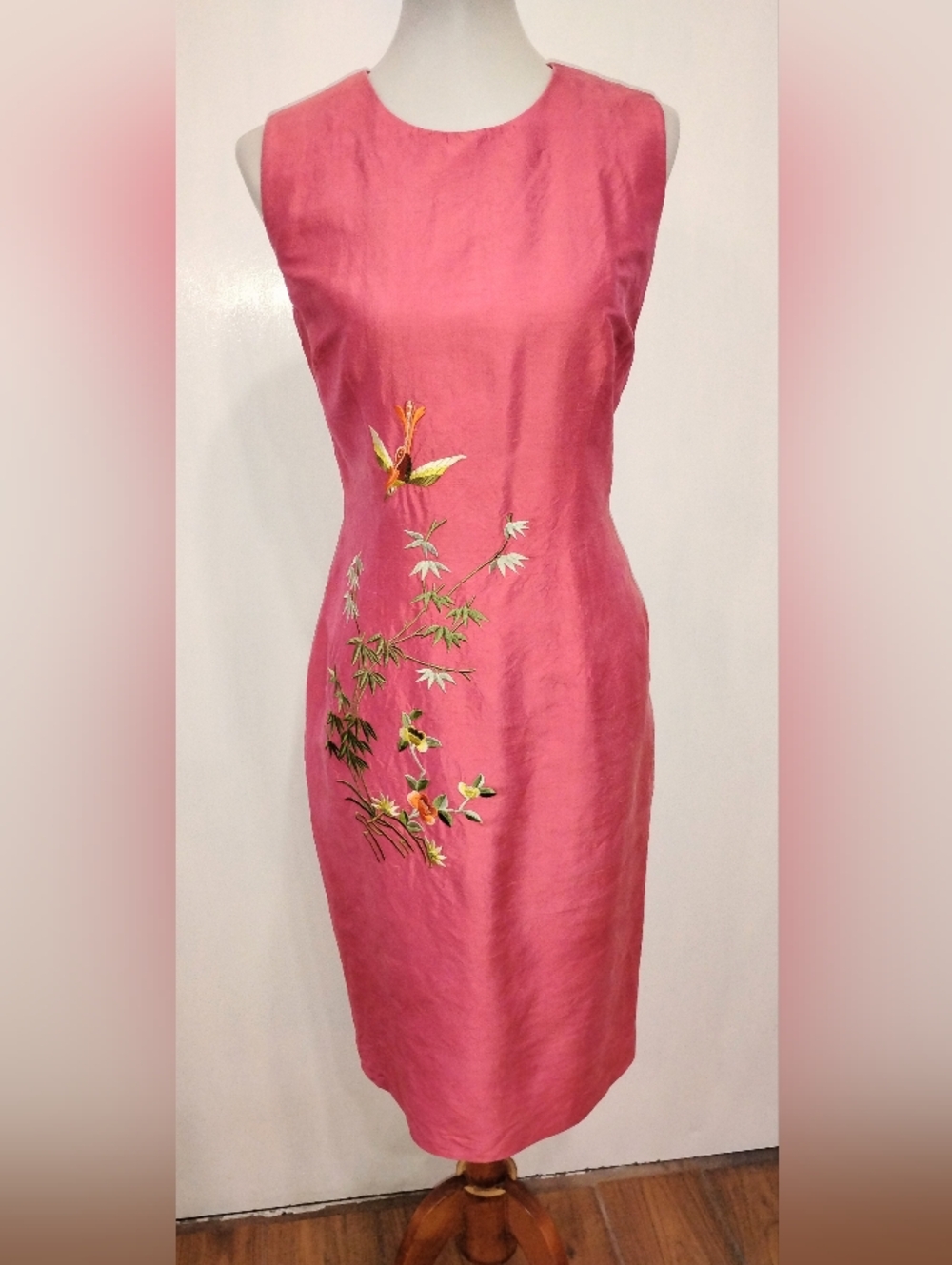 Maggy London Pink Sleeveless Silk Sheath Dress with Floral Embroidery